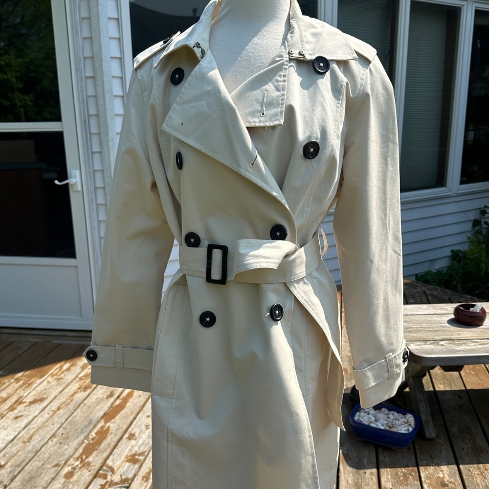 LLBean Trench Double Breasted Off White Med/Pet. Excellent Washable Cotton/Poly - Picture 6 of 12